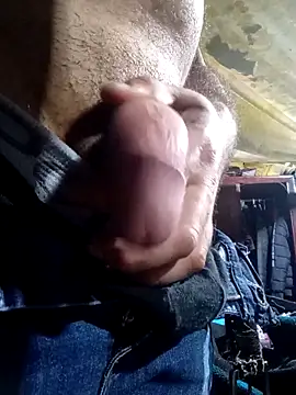 Snapshot of Cogelonregio chatting on November 2025 04:22:02 AM Cogelonregio online show from November 2025 04:22:02 AM