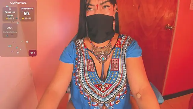 Iniya Parul online show from November 2025 01:44:02 PM