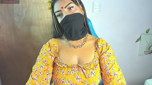 Snapshot of Iniya_Parul chatting on April 2026 01:51:01 PM Iniya Parul online show from April 2026 01:51:01 PM