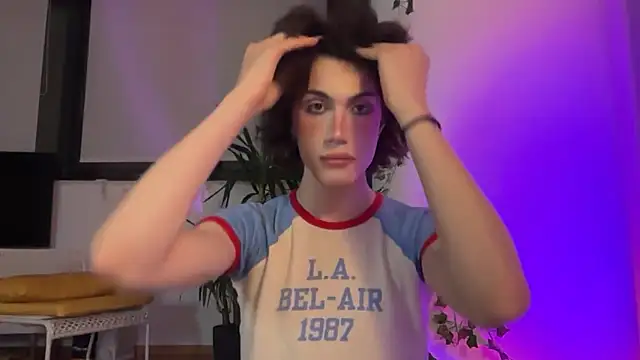 kira yoshika9e online show from February 2026 08:26:01 PM