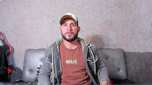 alexandro black online show from November 2025 07:51:01 PM