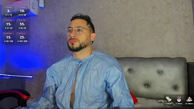 alexandro black online show from October 2025 12:17:02 PM