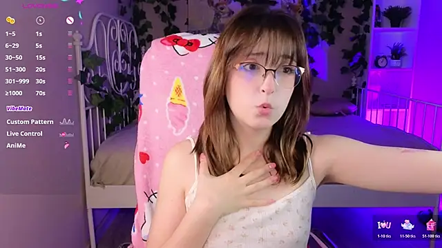 Snapshot of Soffi_Toffi chatting on November 2025 10:25:02 AM Soffi Toffi online show from November 2025 10:25:02 AM