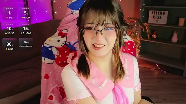 Soffi Toffi online show from February 2026 03:22:02 PM