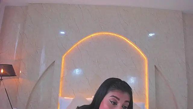 Snapshot of Antonella_Russo1 chatting on January 2026 01:07:01 PM Antonella Russo1 online show from January 2026 01:07:01 PM