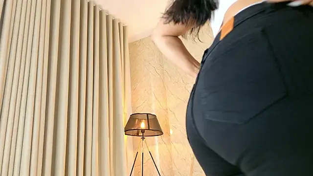 Snapshot of Antonella_Russo1 chatting on March 2026 01:05:01 PM Antonella Russo1 online show from March 2026 01:05:01 PM