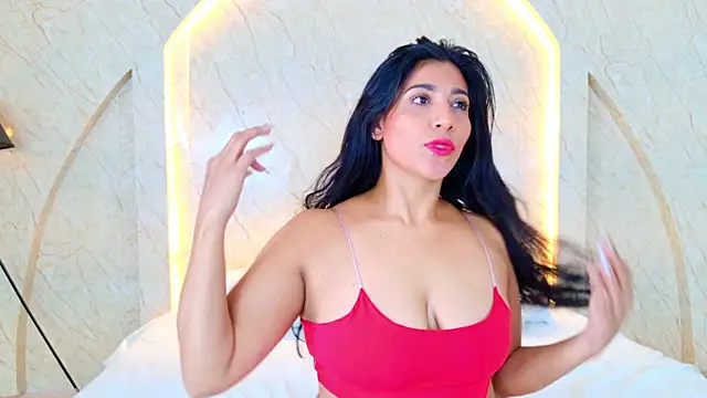 Snapshot of Antonella_Russo1 chatting on July 2026 01:18:01 PM Antonella Russo1 online show from July 2026 01:18:01 PM