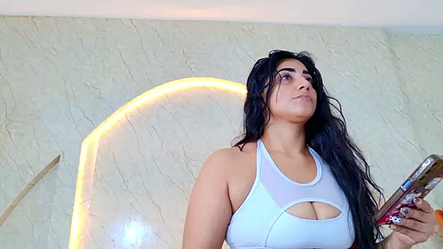 Snapshot of Antonella_Russo1 chatting on July 2026 01:39:02 PM Antonella Russo1 online show from July 2026 01:39:02 PM