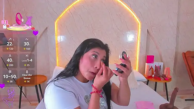 Snapshot of Antonella_Russo1 chatting on January 2026 12:53:01 PM Antonella Russo1 online show from January 2026 12:53:01 PM