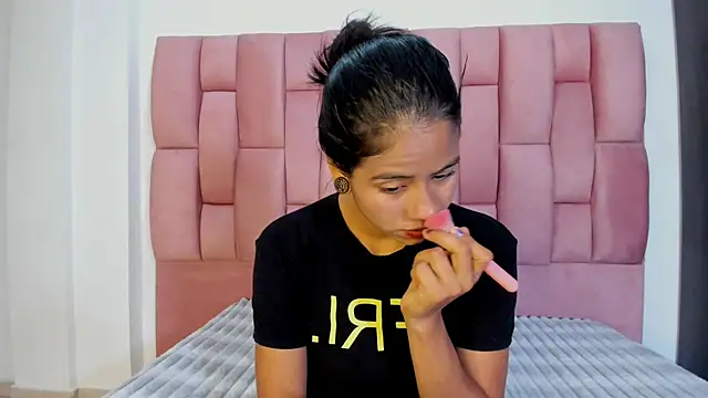 EuphoriaSavage online show from October 2025 12:59:02 PM