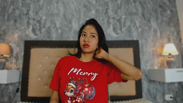 Snapshot of EuphoriaSavage chatting on December 2025 01:37:01 PM EuphoriaSavage online show from December 2025 01:37:01 PM