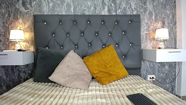 EuphoriaSavage online show from November 2025 12:42:02 PM