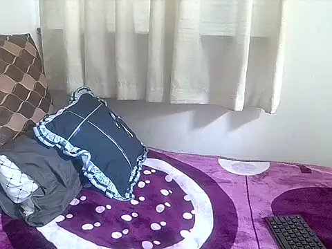 CHERRYWHITE23 online show from October 2025 08:27:01 AM