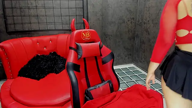 scarlett montoya online show from October 2025 11:53:02 AM