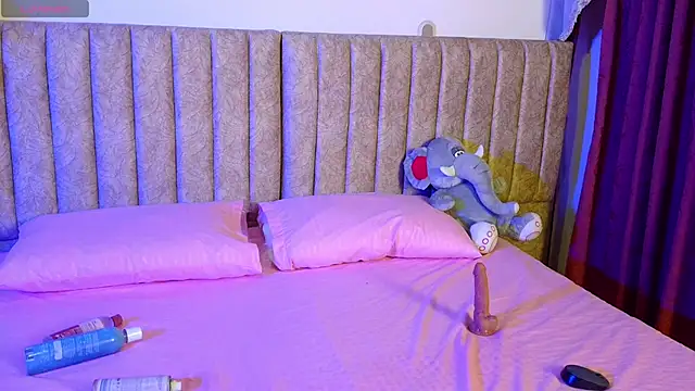 LittleStar SM online show from November 2025 04:28:01 AM