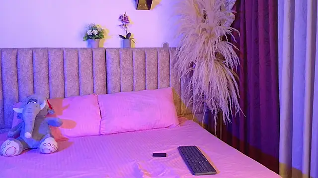 LittleStar SM online show from December 2025 04:39:02 AM