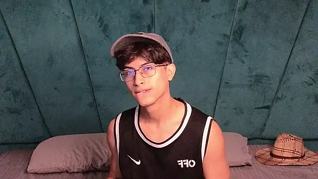 Aaron Eze online show from March 2026 11:25:02 AM