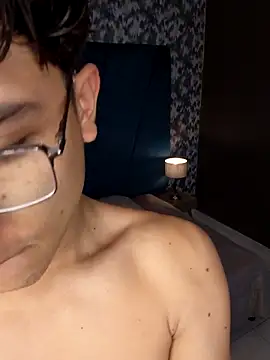 Aaron Eze online show from March 2026 08:27:02 PM