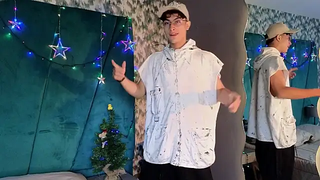 Aaron Eze online show from December 2025 08:39:01 PM