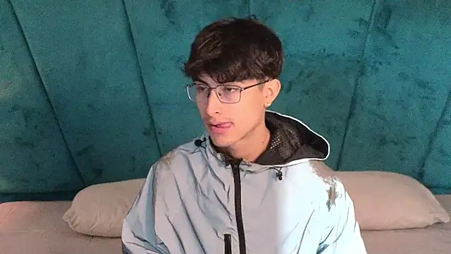 Aaron Eze online show from March 2026 01:43:02 PM