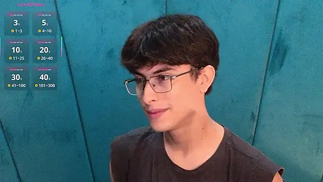 Aaron Eze online show from February 2026 09:13:01 PM