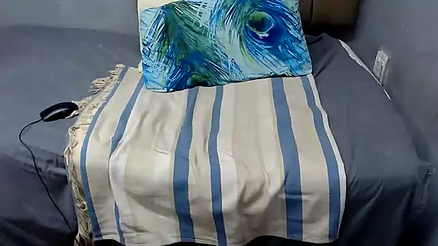 Snapshot of SweetDivaXX chatting on November 2025 09:54:02 AM SweetDivaXX online show from November 2025 09:54:02 AM