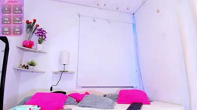 isa taylorr  online show from December 2025 12:15:02 PM