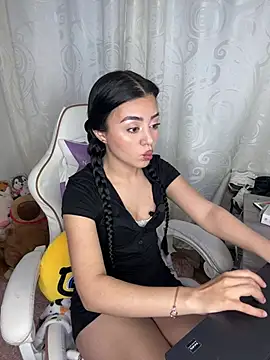 Midori rosse online show from May 2026 10:58:01 PM