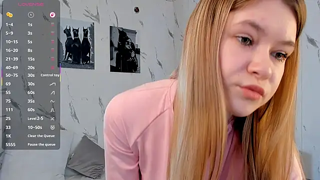 SophieRayne online show from February 2026 09:11:02 AM