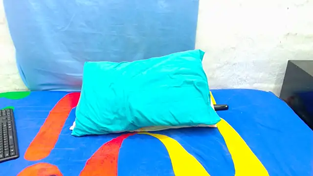 DaisyGirlxx online show from March 2026 10:33:02 PM