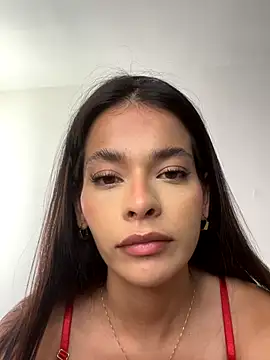 Esmeraldalcl online show from November 2025 09:08:01 PM