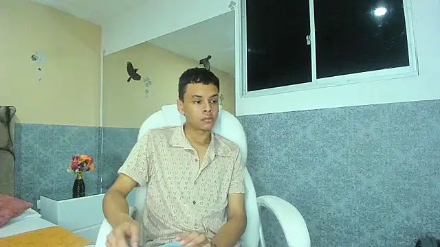 Snapshot of Xavier_Fox___ chatting on October 2025 03:05:01 AM Xavier Fox online show from October 2025 03:05:01 AM