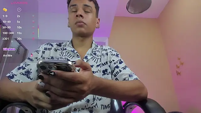 Xavier Fox    online show from March 2026 07:43:02 PM