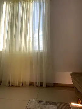 Julietalcl online show from December 2025 09:05:01 PM