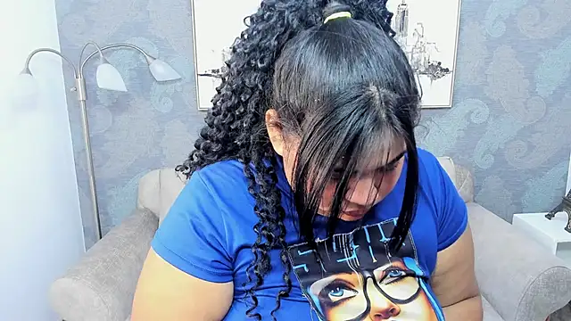 Sara clk online show from February 2026 08:37:01 PM