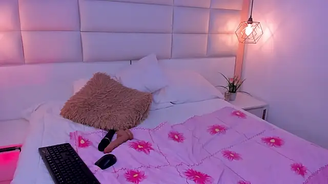 Sara clk online show from January 2026 09:52:02 PM