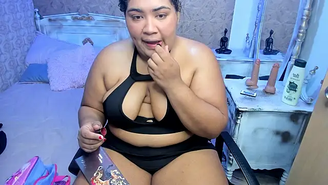 Sara clk online show from February 2026 08:00:01 PM