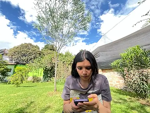 moon2 1  online show from November 2025 07:29:02 PM