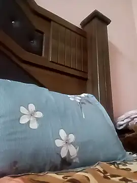 Bigtitsass81 online show from November 2025 12:31:01 PM