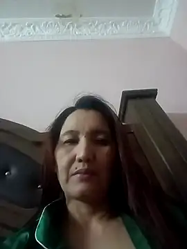 Bigtitsass81 online show from November 2025 06:01:01 PM