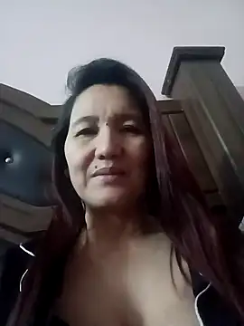 Bigtitsass81 online show from November 2025 01:36:02 PM