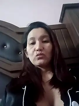 Bigtitsass81 online show from November 2025 09:25:02 PM