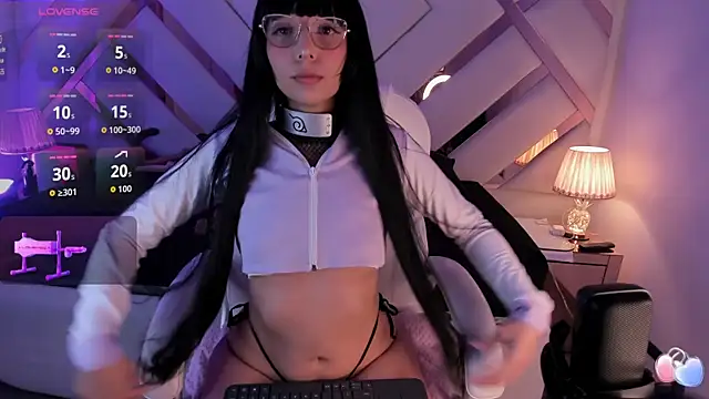 michelle cutee  online show from December 2025 08:47:01 PM