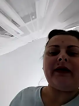 Snapshot of Geeni chatting on October 2025 06:05:01 PM Geeni online show from October 2025 06:05:01 PM
