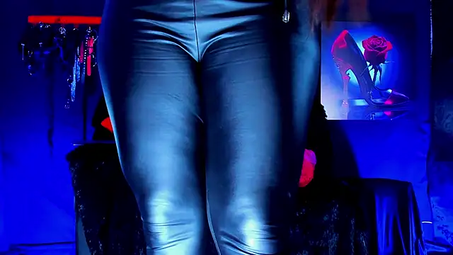 SharonnStones online show from March 2026 08:38:02 PM