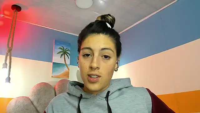 moon winy online show from October 2025 11:33:01 AM