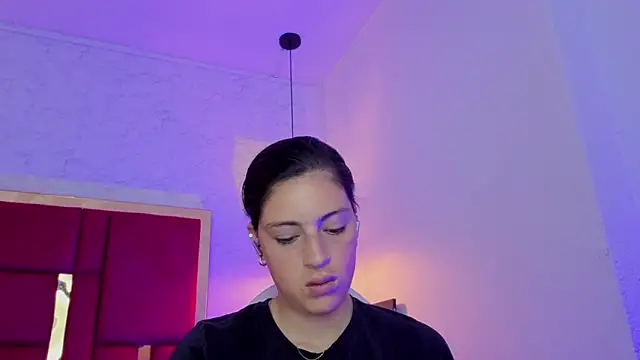 moon winy online show from March 2026 11:36:02 AM