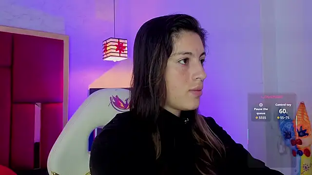 moon winy online show from February 2026 11:31:01 AM