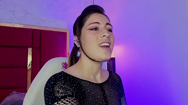 moon winy online show from February 2026 11:20:02 AM