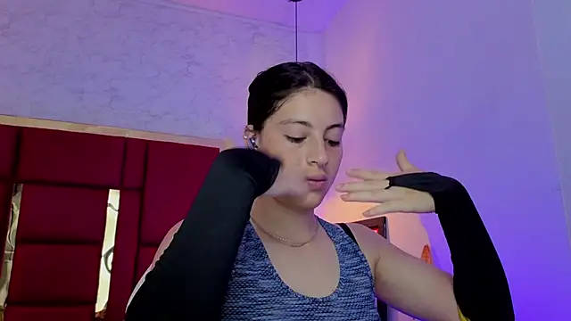 moon winy online show from March 2026 11:19:02 AM